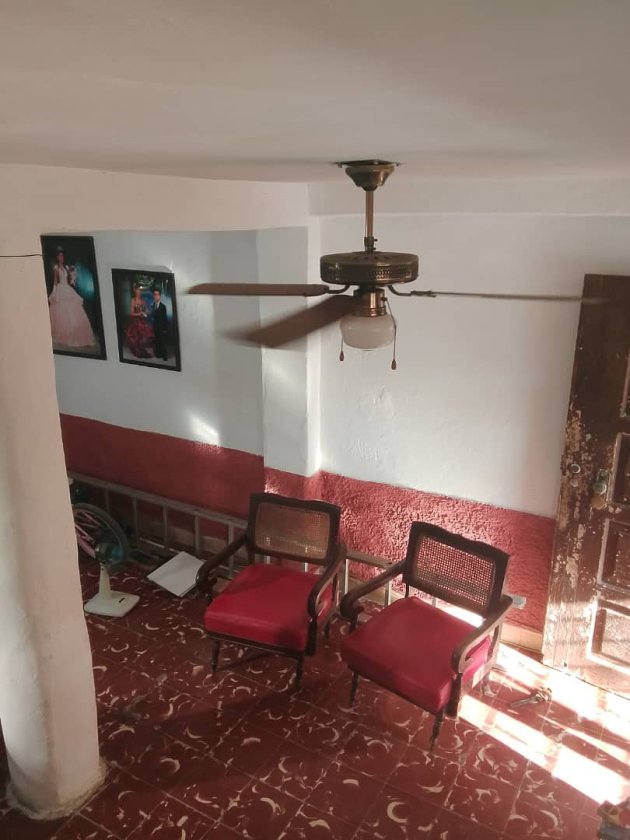 Biplanta de 2 habitaciones en venta en La Fraternidad, Arroyo Naranjo, La Habana