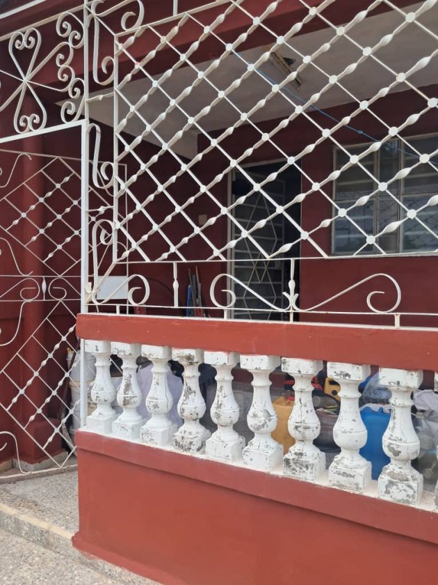 Casa Independiente de 4 habitaciones en venta en Arroyo Apolo, Arroyo Naranjo, La Habana