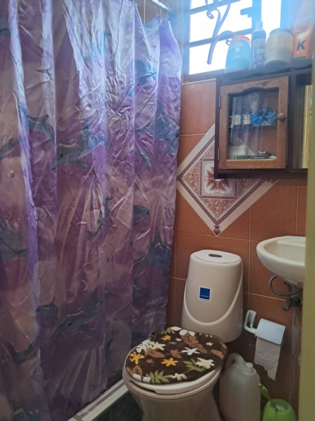 Casa Independiente de 4 habitaciones en venta en Arroyo Apolo, Arroyo Naranjo, La Habana