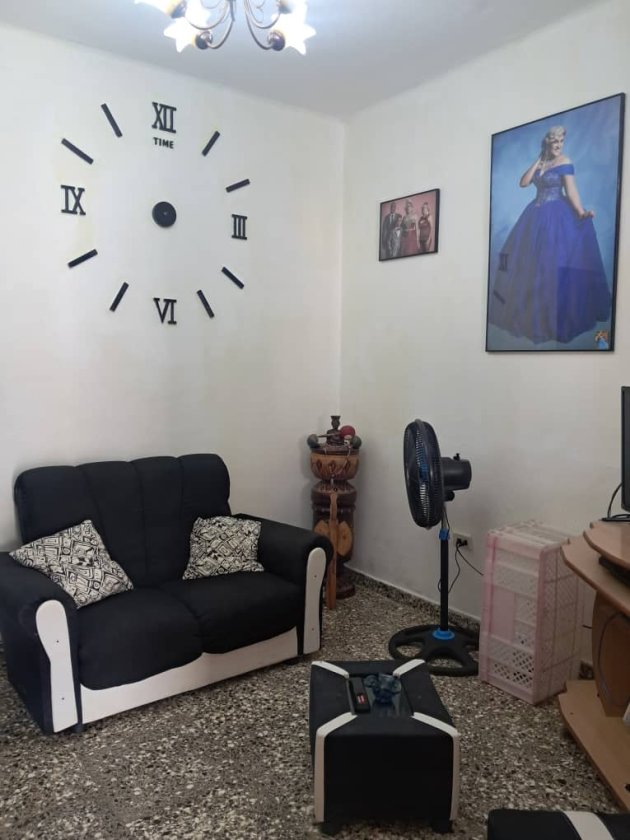 Casa Independiente de 4 habitaciones en venta en Arroyo Apolo, Arroyo Naranjo, La Habana