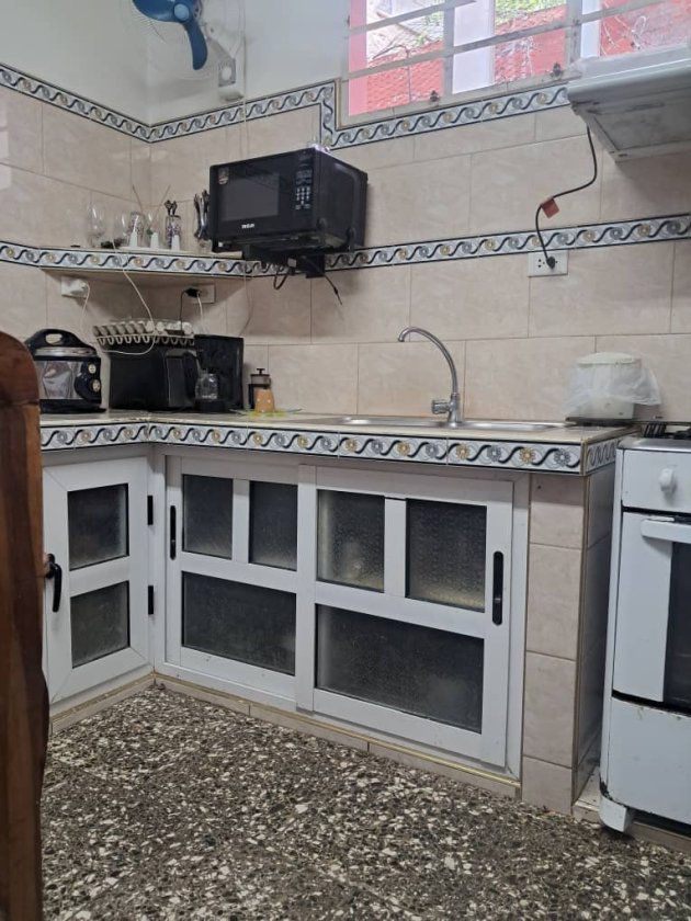 Casa Independiente de 4 habitaciones en venta en Arroyo Apolo, Arroyo Naranjo, La Habana