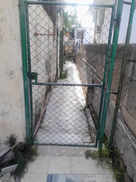 Duplex with 2 bedrooms for sale in San Miguel del Padrón, La Habana - 2