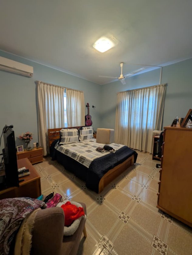 Casa Independiente de 4 habitaciones en venta en Miramar, Playa, La Habana