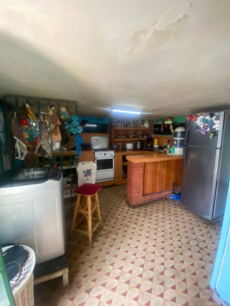 Casa de 4 habitaciones en venta en San Leopoldo, Centro Habana, La Habana - 3