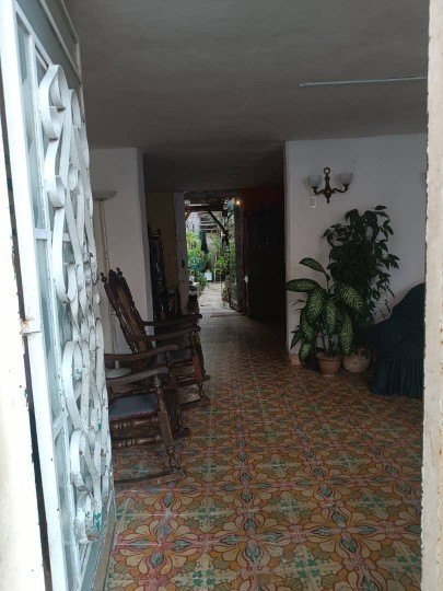 Casa de 5 habitaciones en venta en Diez de Octubre, La Habana