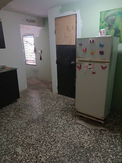Casa de 5 habitaciones en venta en Diez de Octubre, La Habana
