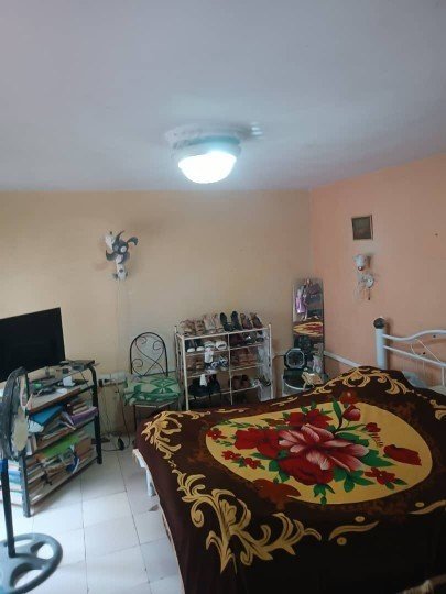 Casa de 5 habitaciones en venta en Diez de Octubre, La Habana