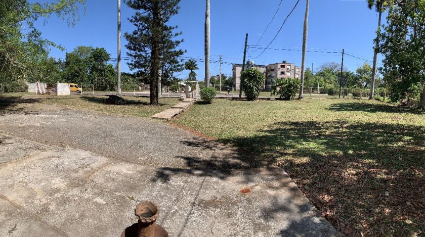 Casa Independiente de 5 habitaciones en venta en Wajay, Boyeros, La Habana