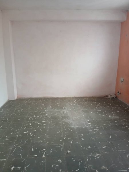 Casa Independiente de 3 habitaciones en venta en Coco Solo, Marianao, La Habana - 4