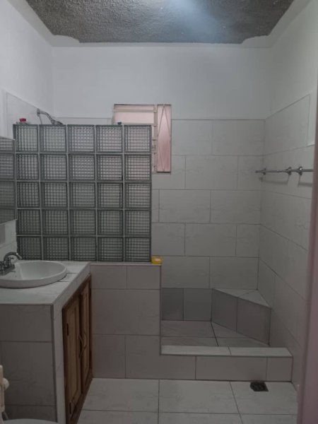 House with 2 bedrooms for sale in Marianao, La Habana - 13