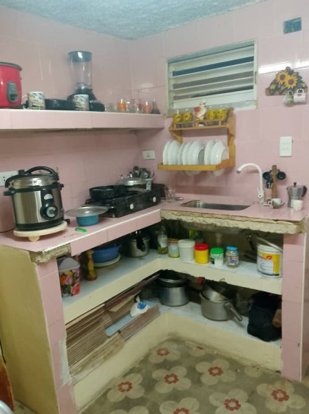 Apartamento de 2 habitaciones en venta en Centro Habana, La Habana - 3