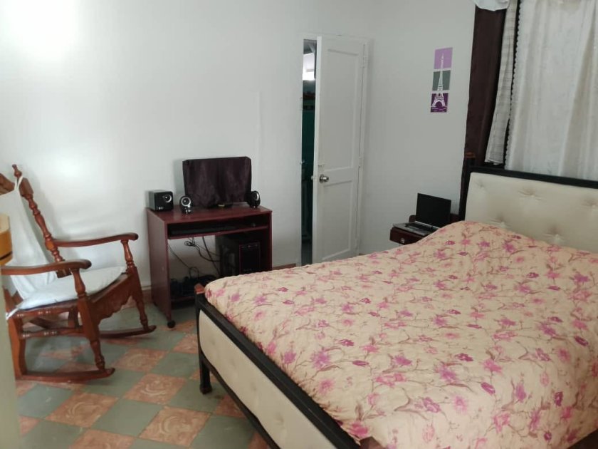 Detached House with 5 bedrooms for sale in Lawton, Diez de Octubre, La Habana