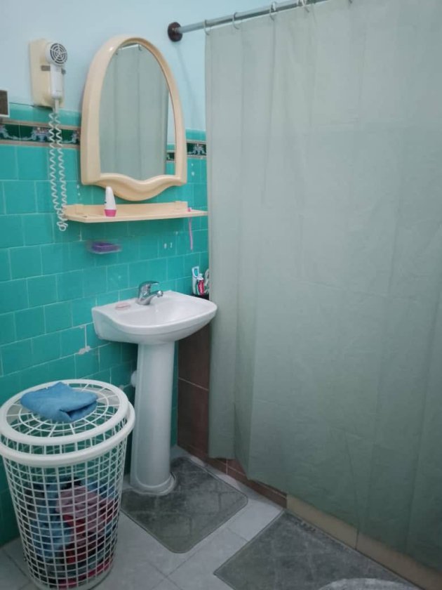 Detached House with 5 bedrooms for sale in Lawton, Diez de Octubre, La Habana