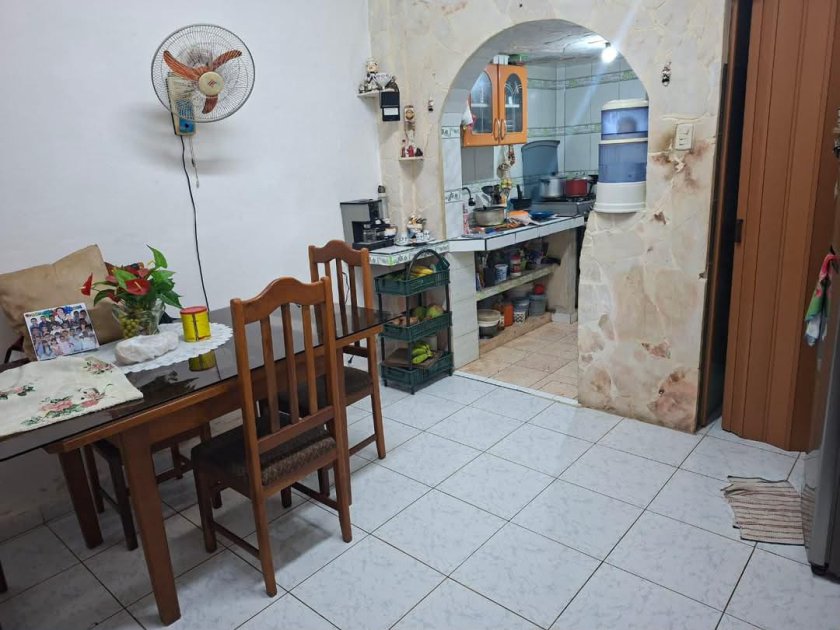 Casa de 2 habitaciones en venta en Buenavista, Playa, La Habana