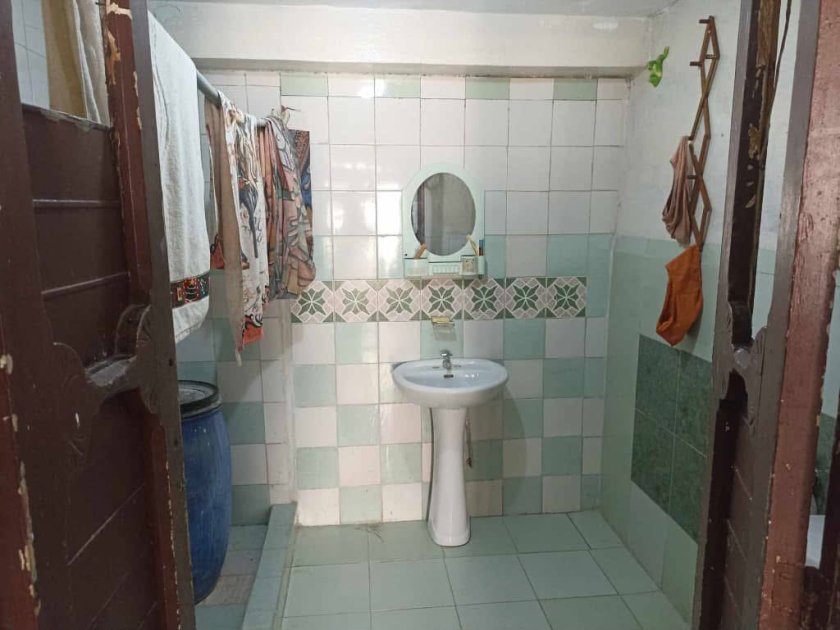 Casa de 6 habitaciones en venta en Diez de Octubre, La Habana