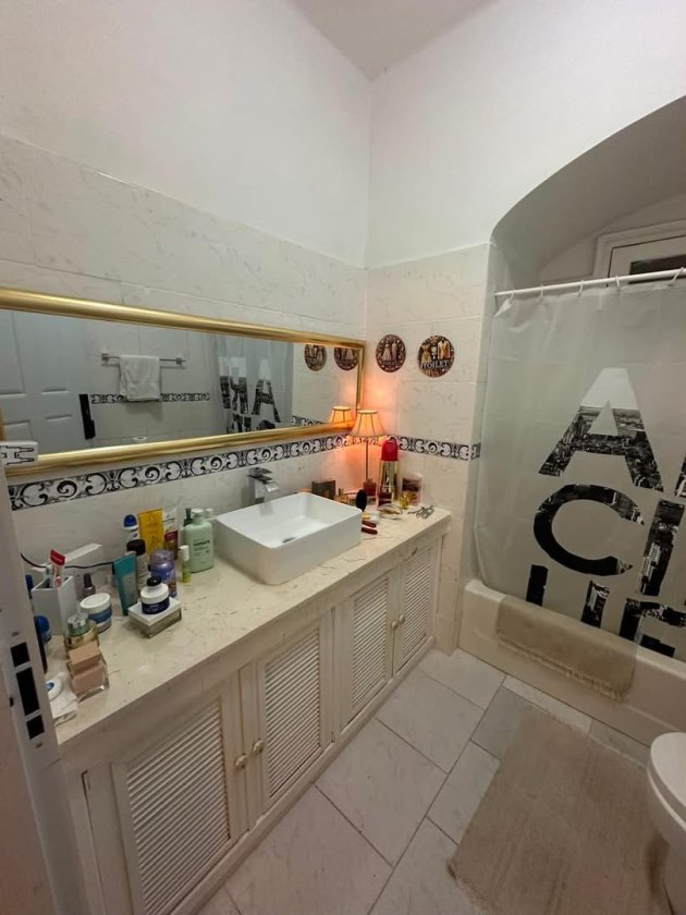 Casa Independiente de 4 habitaciones en venta en Sevillano, Diez de Octubre, La Habana