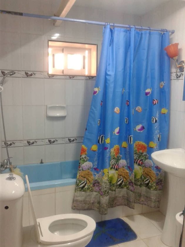 Casa de 6 habitaciones en venta en Los Sitios, Centro Habana, La Habana