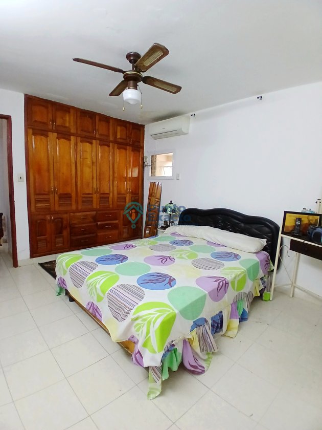Apartamento de 5 habitaciones en venta en Chibás, Guanabacoa, La Habana