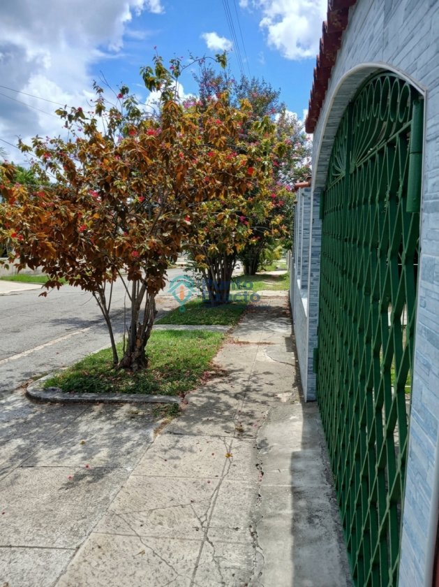Apartamento de 5 habitaciones en venta en Chibás, Guanabacoa, La Habana