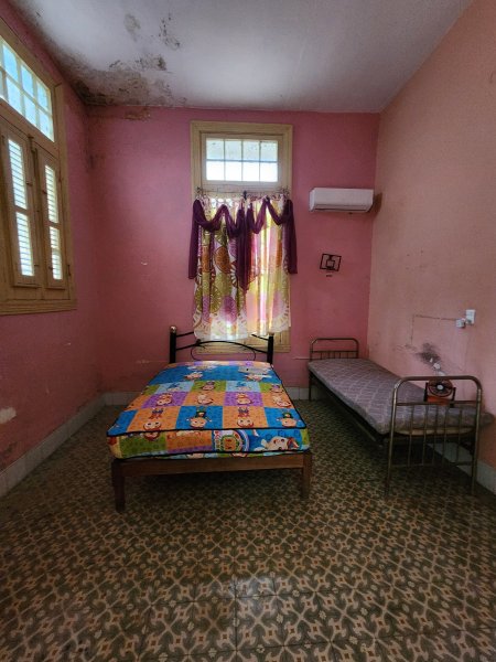 Casa de 6 habitaciones en venta en Santos Suárez, Diez de Octubre, La Habana - 12