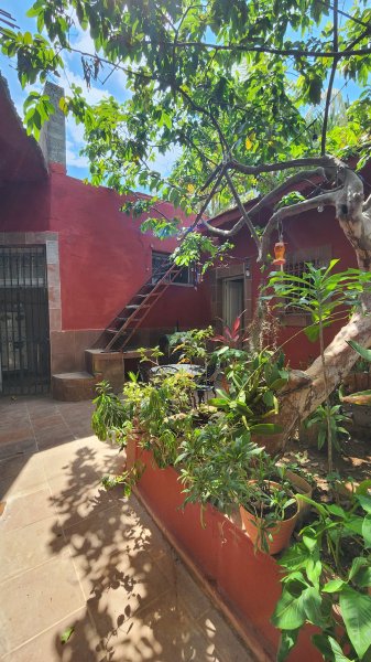 Casa de 6 habitaciones en venta en Santos Suárez, Diez de Octubre, La Habana - 4