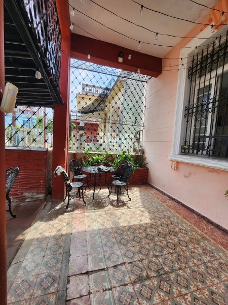 Casa de 6 habitaciones en venta en Santos Suárez, Diez de Octubre, La Habana - 7
