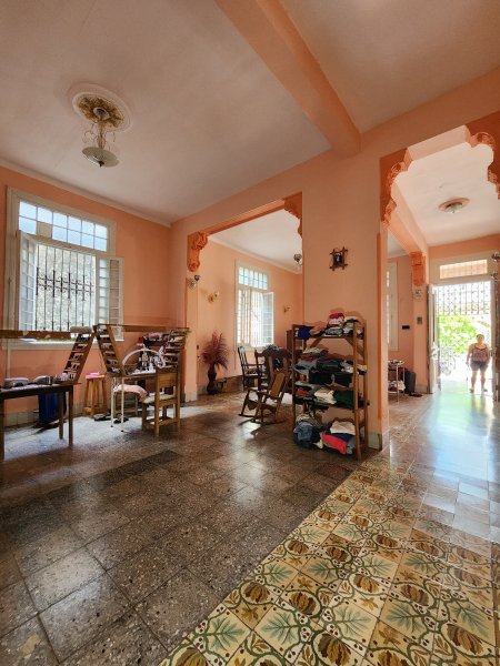 Casa de 6 habitaciones en venta en Santos Suárez, Diez de Octubre, La Habana - 9