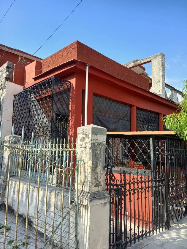 House with 6 bedrooms for sale in Santos Suárez, Diez de Octubre, La Habana