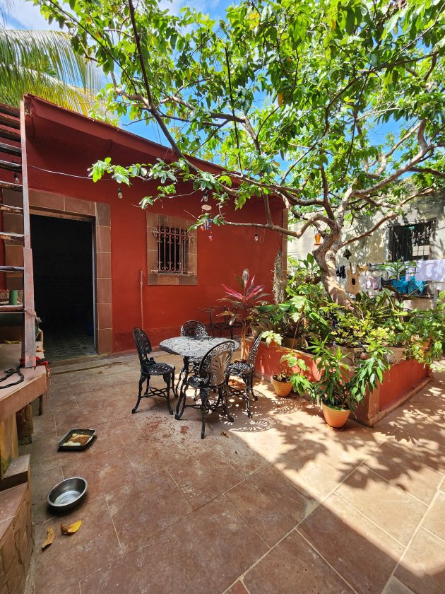 House with 6 bedrooms for sale in Santos Suárez, Diez de Octubre, La Habana