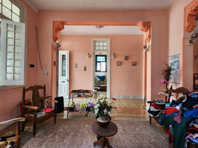 House with 6 bedrooms for sale in Santos Suárez, Diez de Octubre, La Habana