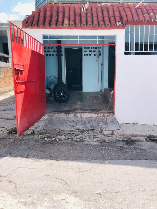 Chalet de 2 habitaciones en venta en La Lisa, La Habana