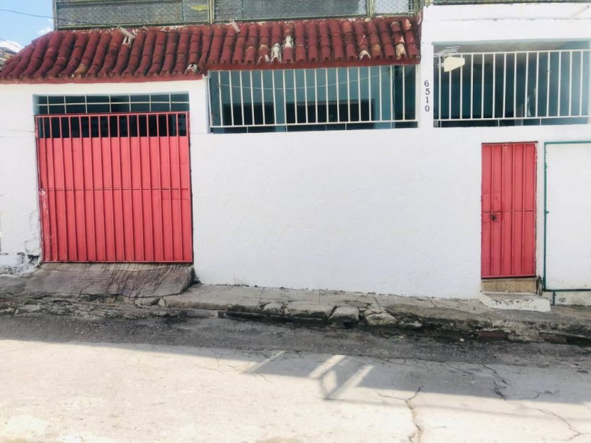 Chalet de 2 habitaciones en venta en La Lisa, La Habana