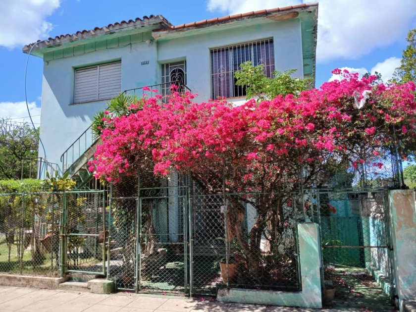 Casa Independiente de 2 habitaciones en venta en La Ceiba - Kholy, Playa, La Habana