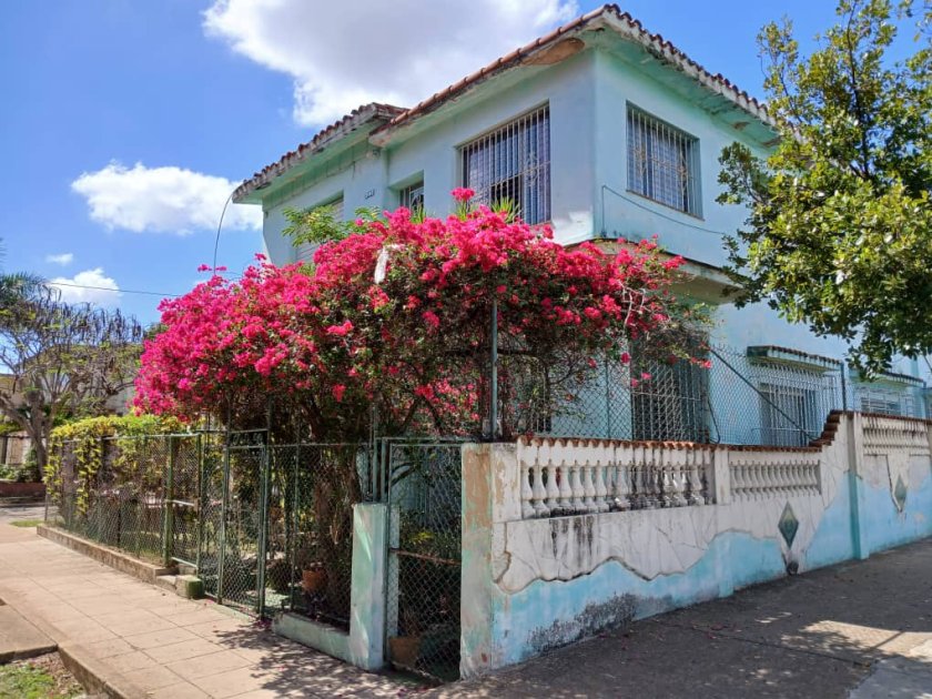 Casa Independiente de 2 habitaciones en venta en La Ceiba - Kholy, Playa, La Habana