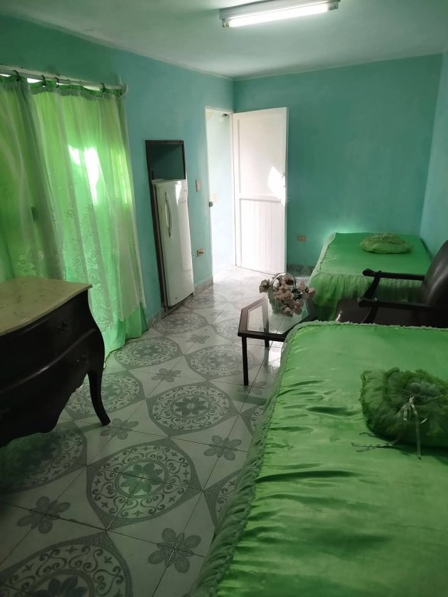 Biplanta de 4 habitaciones en venta en San Juan El Cristo, Bayamo, Granma
