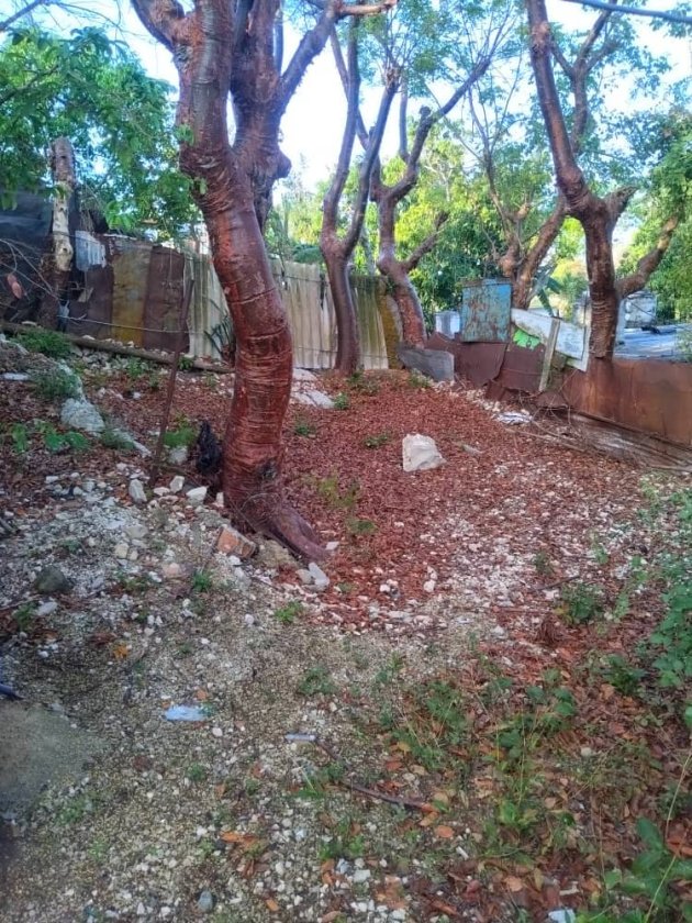 Casa Independiente de 4 habitaciones en venta en DBeche, Guanabacoa, La Habana