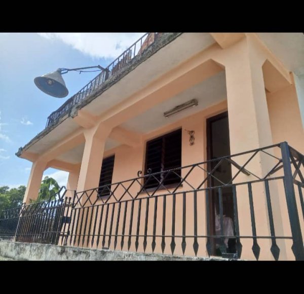 Casa de 2 habitaciones en venta en Delicias, San Miguel del Padrón, La Habana