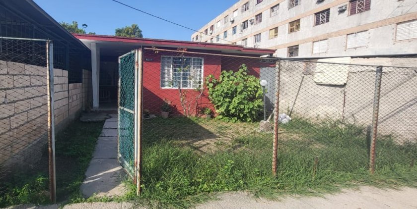 House with 2 bedrooms for sale in Reparto Bahía, Habana del Este, La Habana