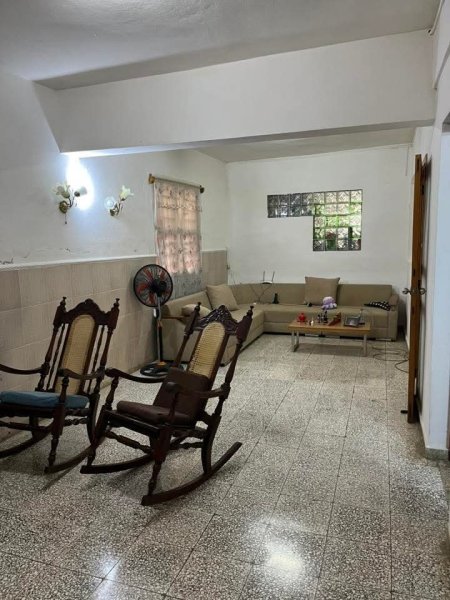 Casa Independiente de 6 habitaciones en venta en Santa Fe, Playa, La Habana - Miniatura 3