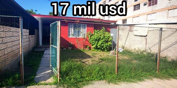 Casa de 2 habitaciones en venta en Antonio Guiteras, Habana del Este, La Habana
