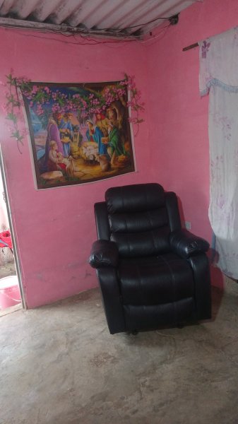 Casa de 2 habitaciones en venta en Trébol, Boyeros, La Habana - 12