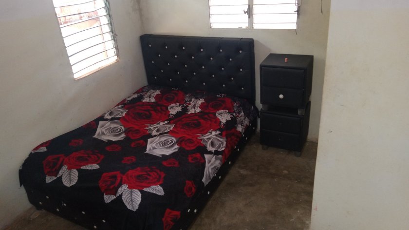 Casa de 2 habitaciones en venta en Trébol, Boyeros, La Habana