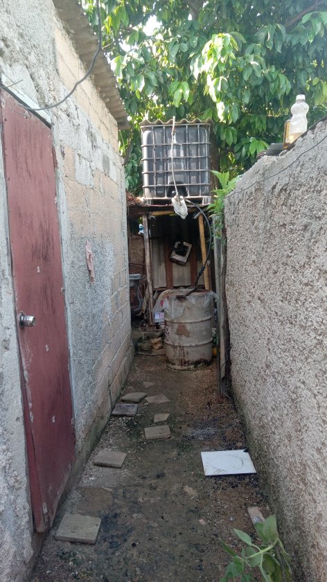 Casa de 2 habitaciones en venta en Trébol, Boyeros, La Habana