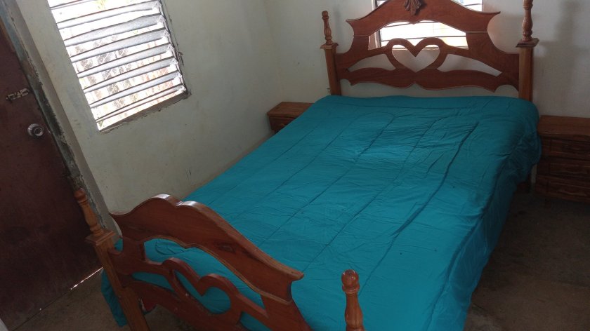 Casa de 2 habitaciones en venta en Trébol, Boyeros, La Habana