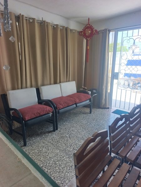 Casa Independiente de 4 habitaciones en venta en Alturas de La Habana, Boyeros, La Habana - 4
