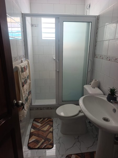 Casa Independiente de 4 habitaciones en venta en Alturas de La Habana, Boyeros, La Habana - 7