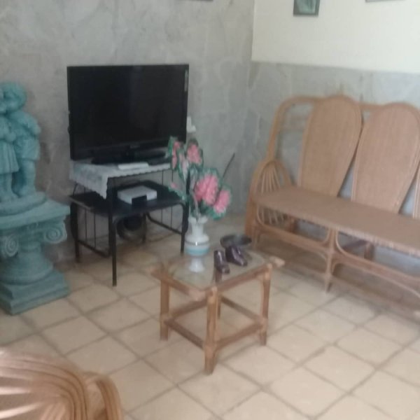 Casa Independiente de 3 habitaciones en venta en Guanabo, Habana del Este, La Habana - 13