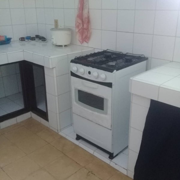 Casa Independiente de 3 habitaciones en venta en Guanabo, Habana del Este, La Habana - 2
