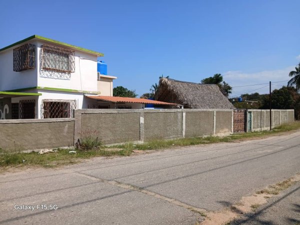 Biplanta de 3 habitaciones en venta en Guanabo, Habana del Este, La Habana - 7