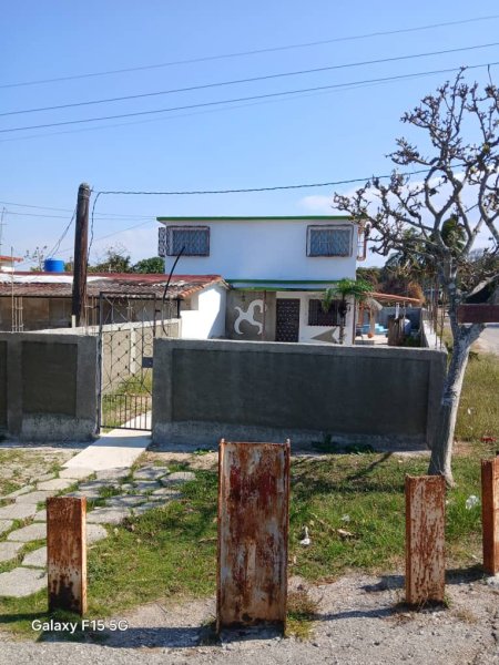 Biplanta de 3 habitaciones en venta en Guanabo, Habana del Este, La Habana - 9